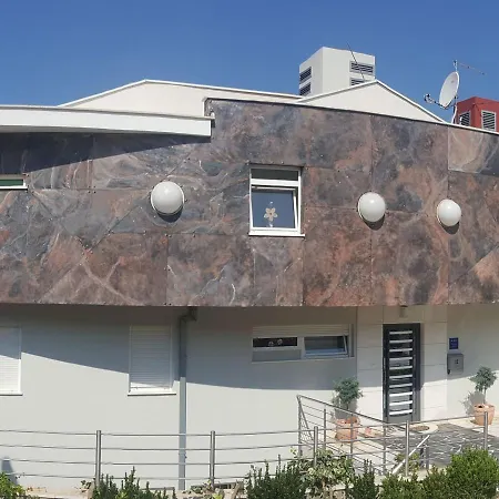 In With Balcony, Air Conditioning, Wifi 4328-1 Apartament Trogir
