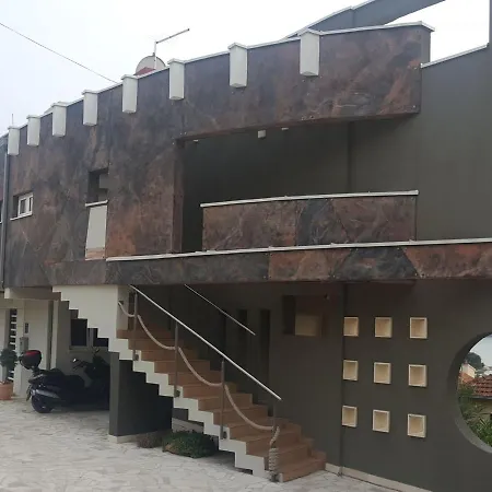 In With Balcony, Air Conditioning, Wifi 4328-1 شقة