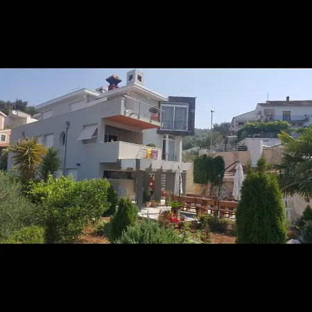 In With Balcony, Air Conditioning, Wifi 4328-1 * Trogir