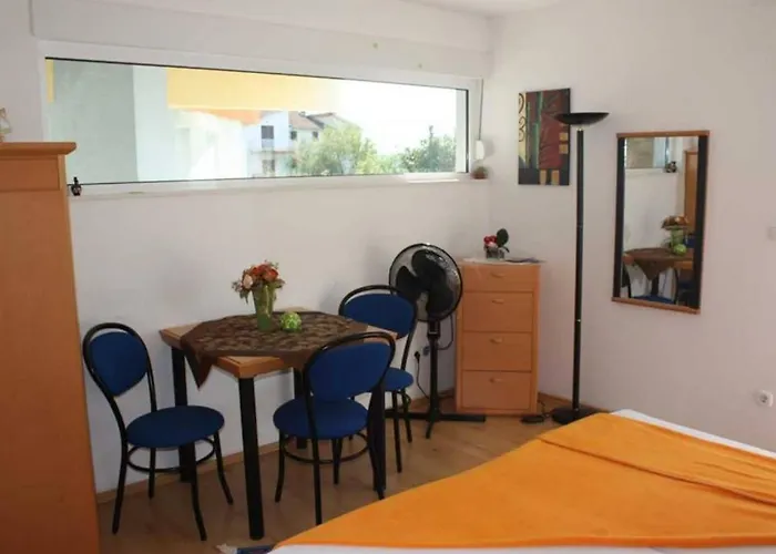 In With Balcony, Air Conditioning, Wifi 4328-1 Appartement *