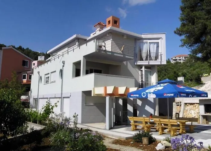 In With Balcony, Air Conditioning, Wifi 4328-1